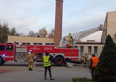 Zdjęcie z próbnej ewakuacji internatu